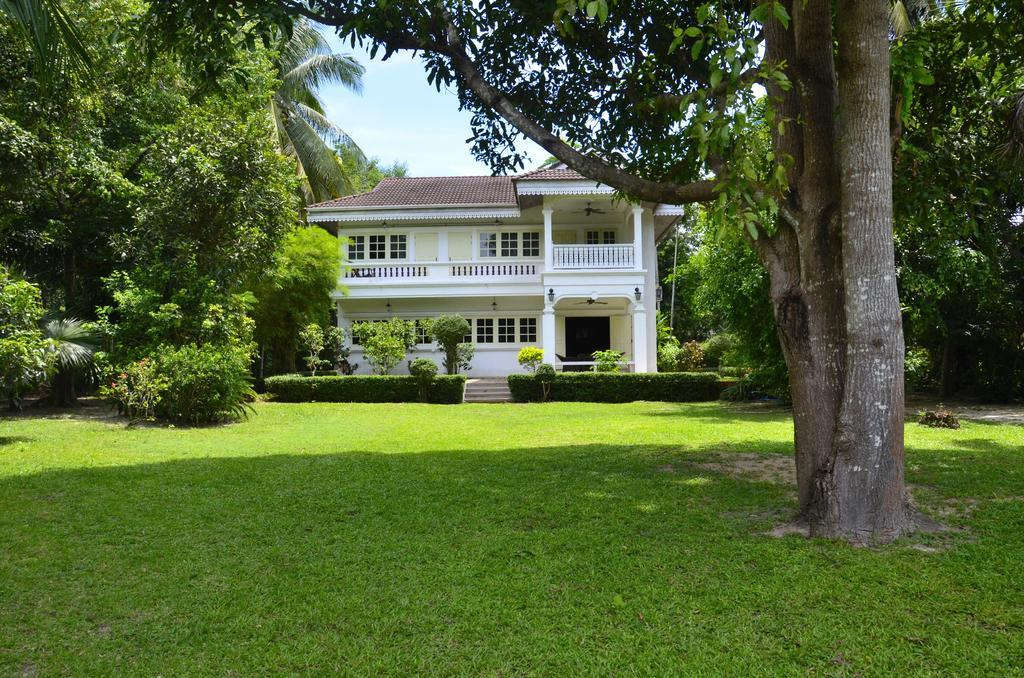 Baan Khun Nang Colonial Residence Mae Nam Beach Eksteriør billede